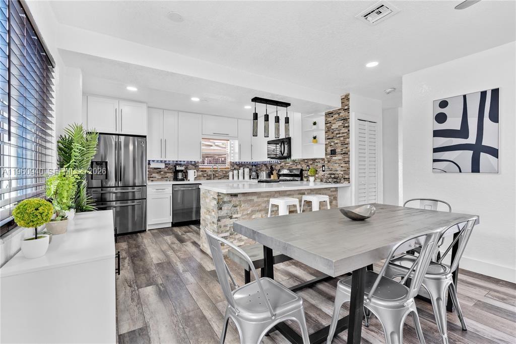 7831 Hope St Hollywood, FL 33024