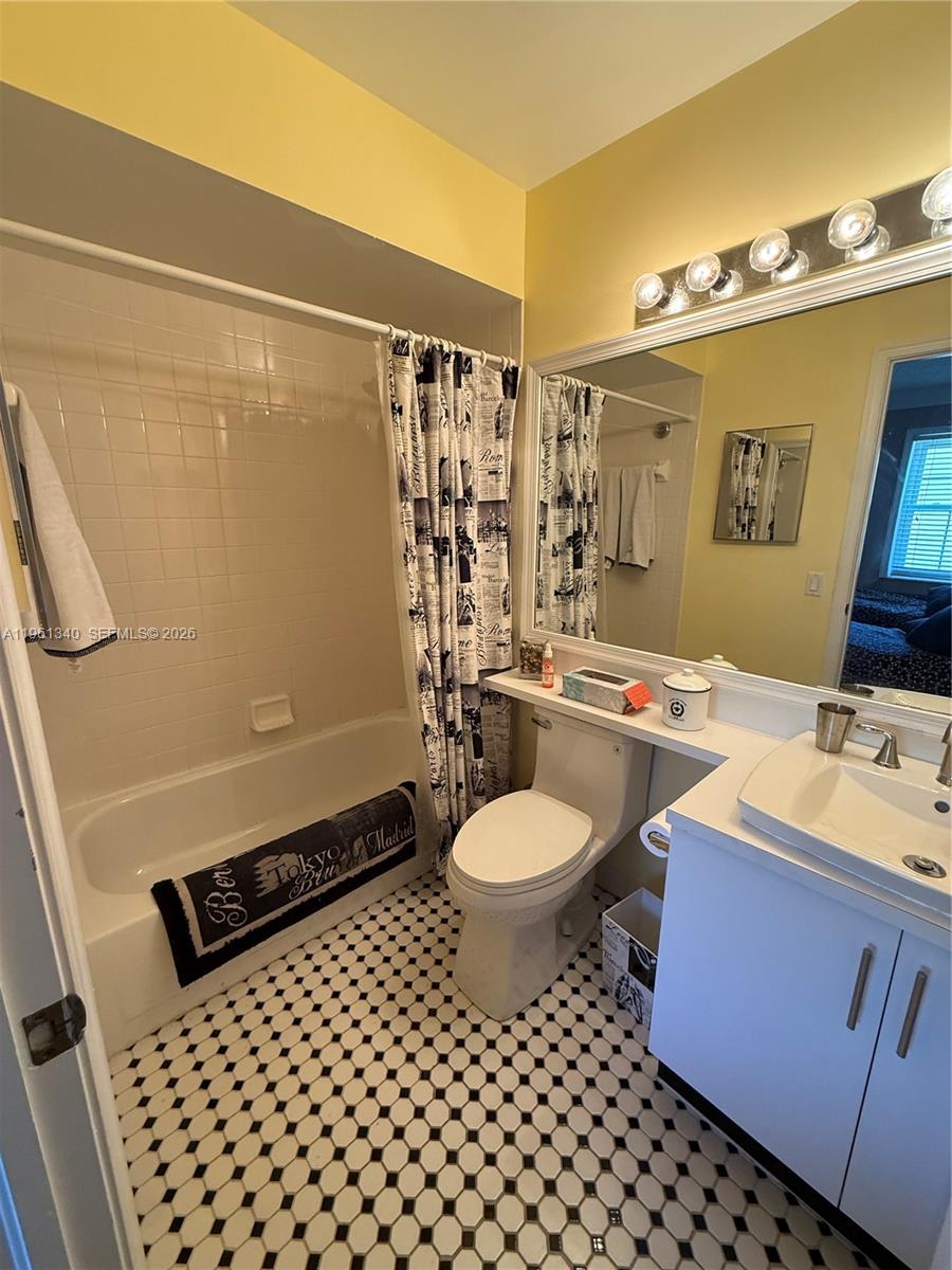 232 Waterside Dr Hypoluxo, FL 33462