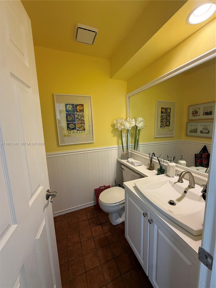 232 Waterside Dr Hypoluxo, FL 33462