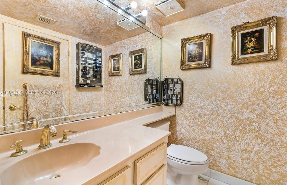 1717 N Bayshore Dr #A-3451 Miami, FL 33132