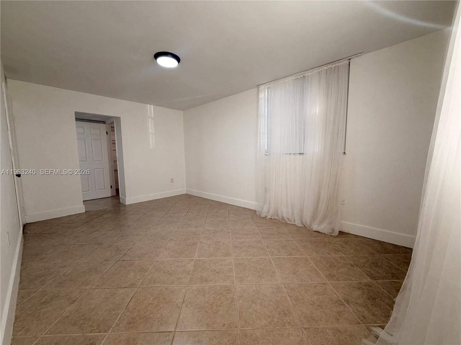 10835 SW 112th Ave #116 Miami, FL 33176