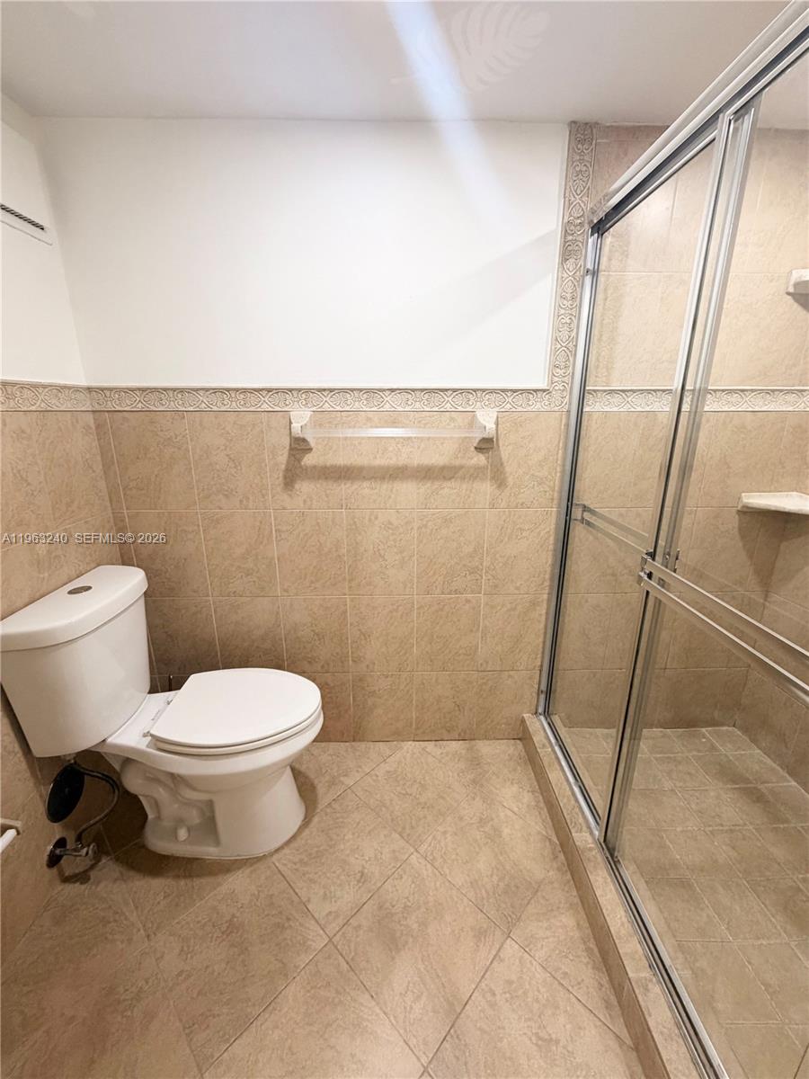 10835 SW 112th Ave #116 Miami, FL 33176