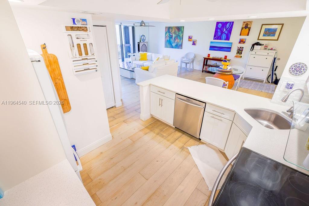 4201 N Ocean Dr #304 Hollywood, FL 33019