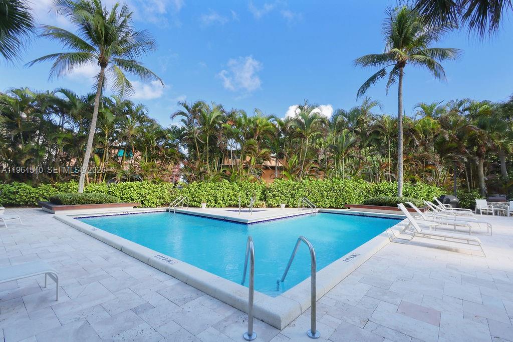 4201 N Ocean Dr #304 Hollywood, FL 33019