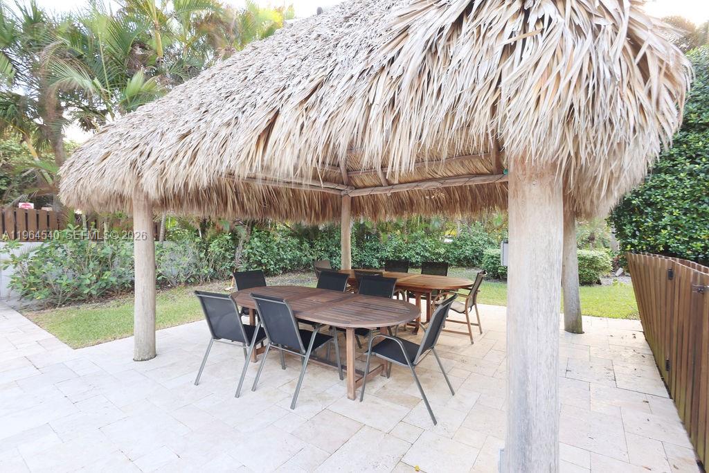 4201 N Ocean Dr #304 Hollywood, FL 33019