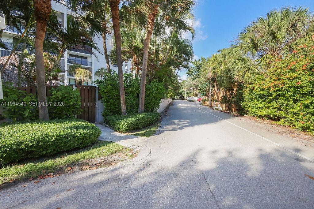 4201 N Ocean Dr #304 Hollywood, FL 33019