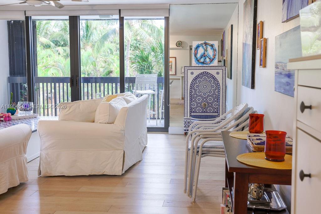 4201 N Ocean Dr #304 Hollywood, FL 33019