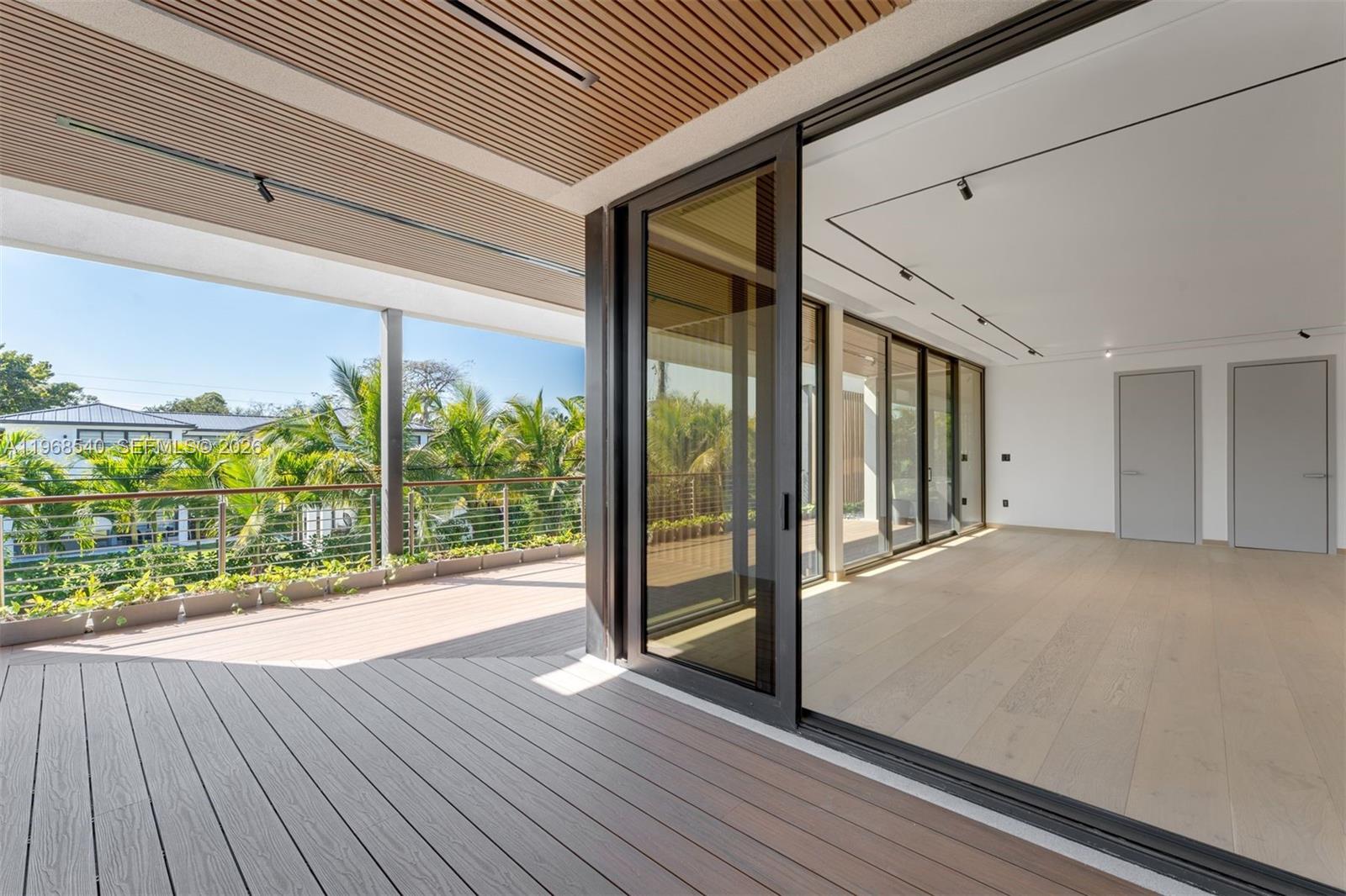 6450 SW 82nd St Miami, FL 33143