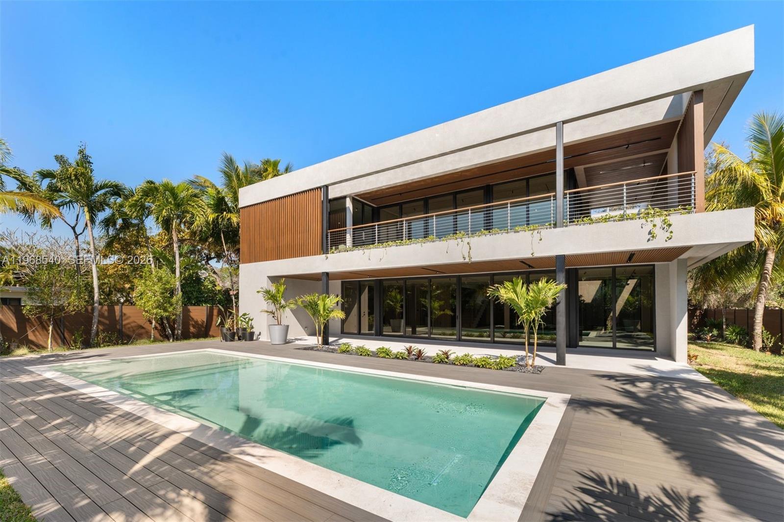 6450 SW 82nd St Miami, FL 33143