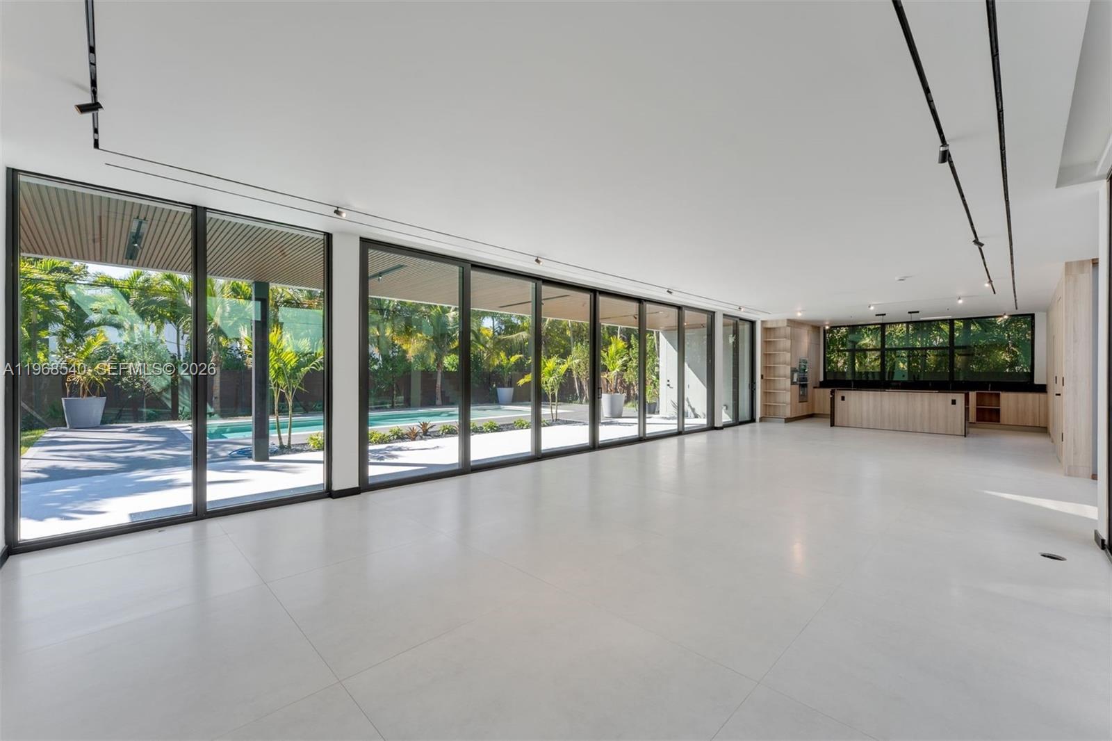 6450 SW 82nd St Miami, FL 33143