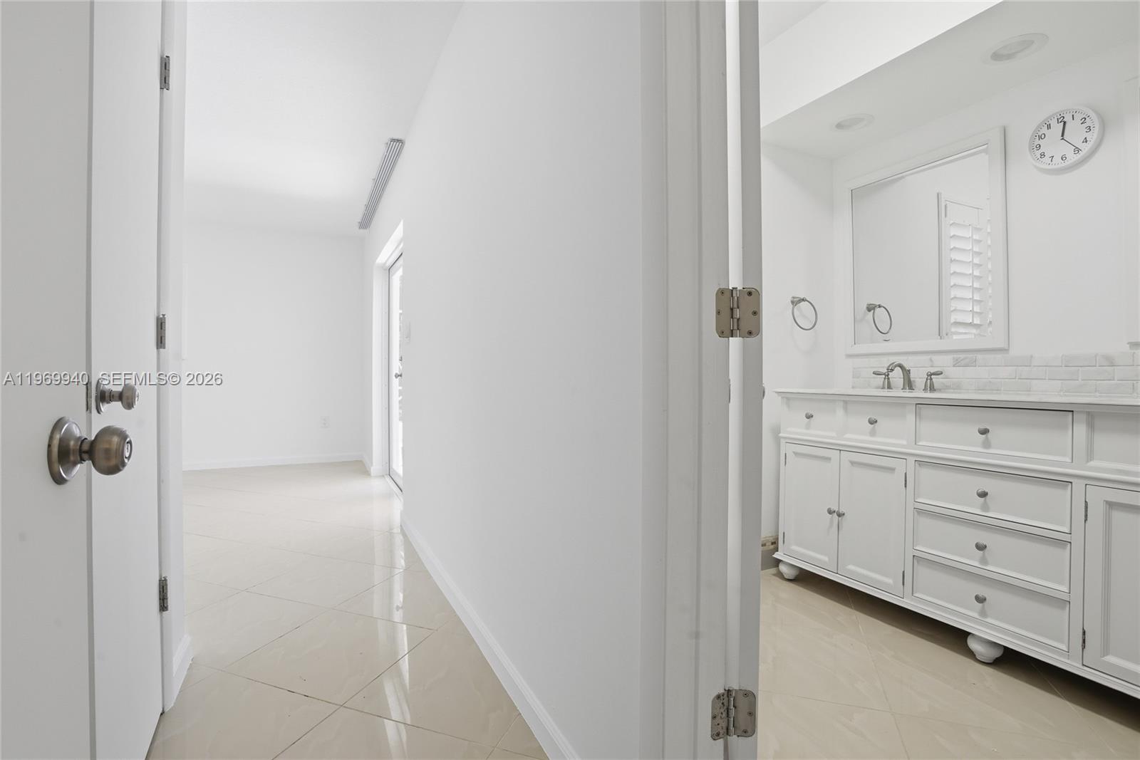 14721 SW 67th Ave Coral Gables, FL 33158