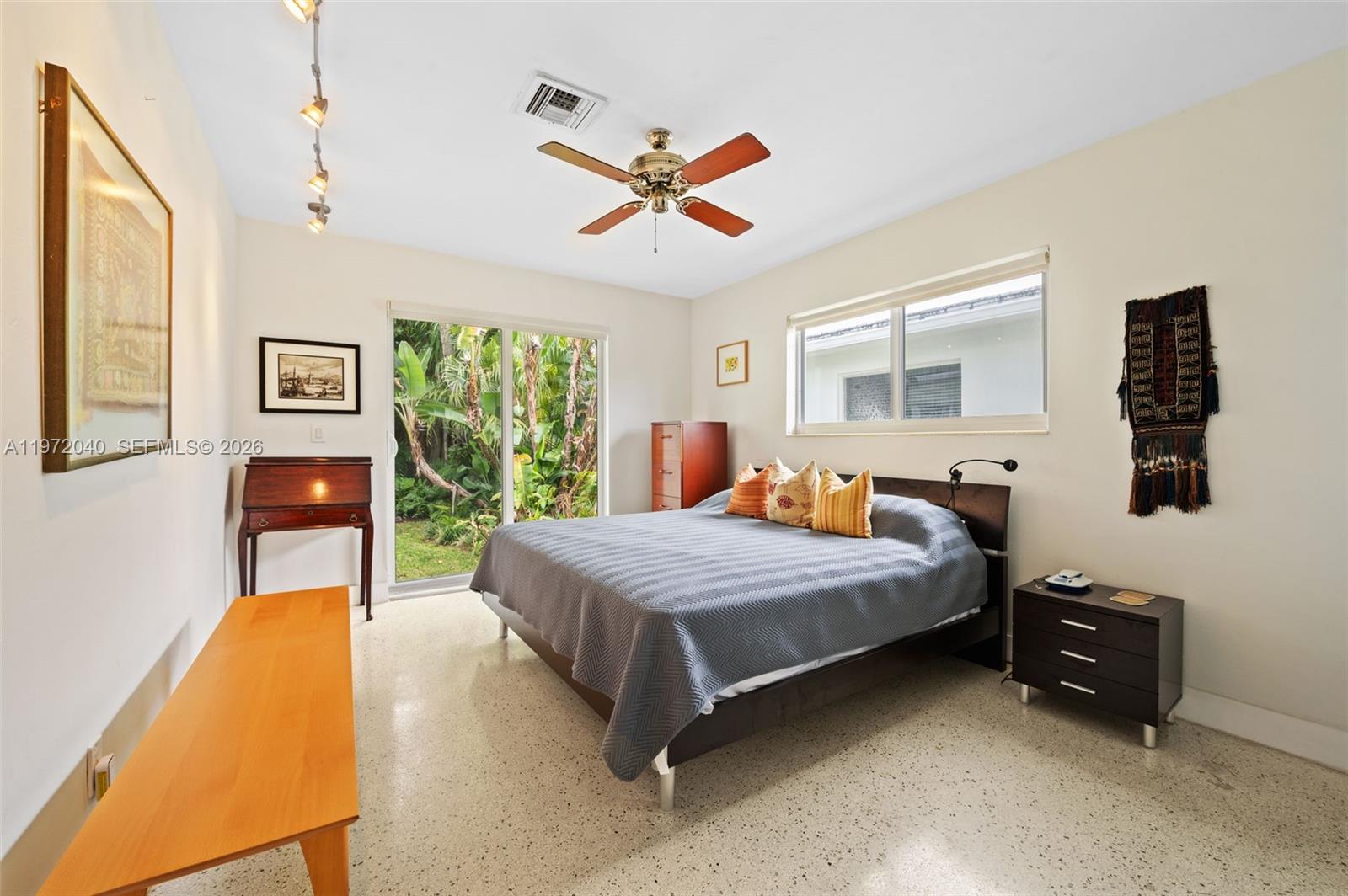 8819 Hawthorne Ave Surfside, FL 33154