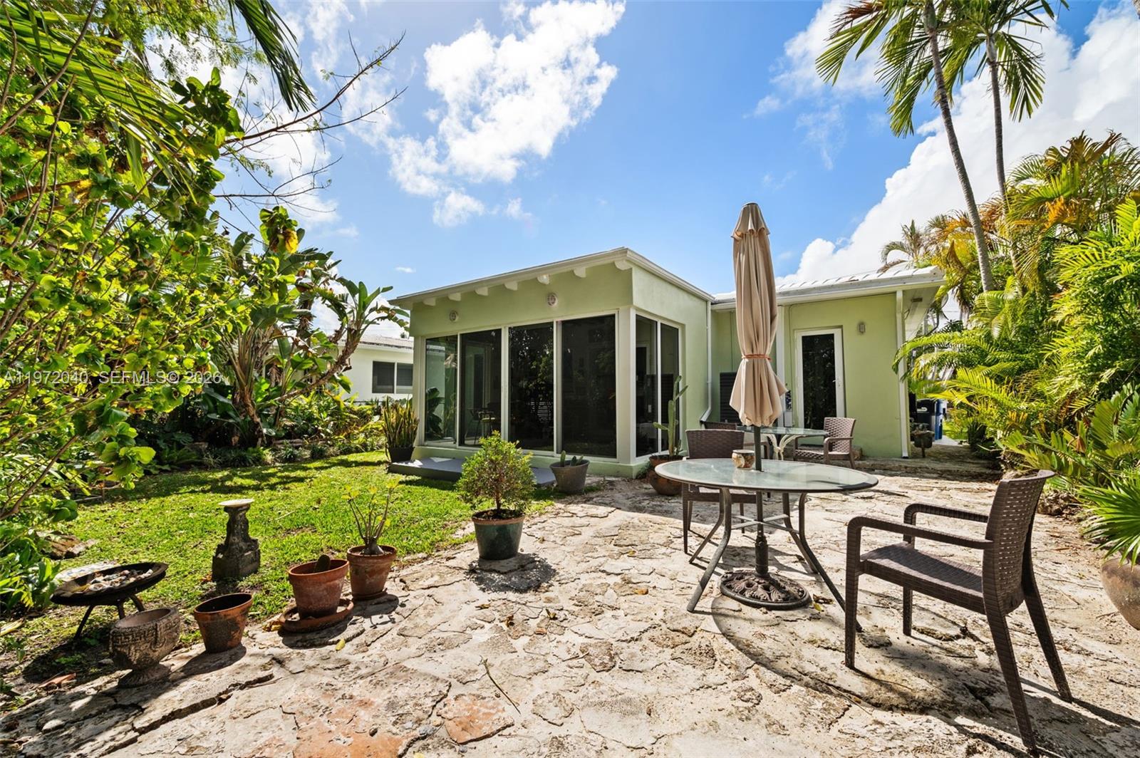 8819 Hawthorne Ave Surfside, FL 33154