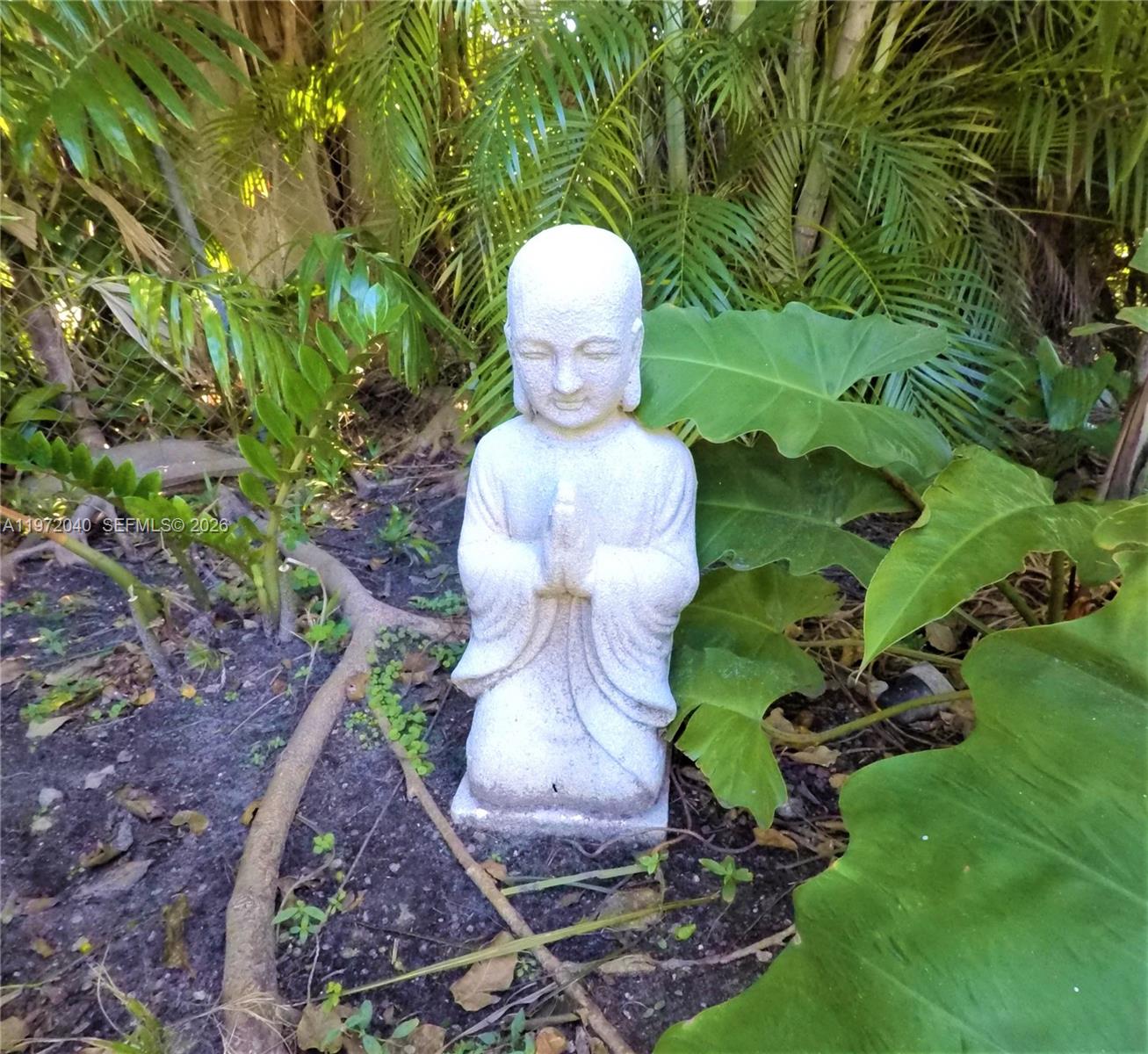 8819 Hawthorne Ave Surfside, FL 33154