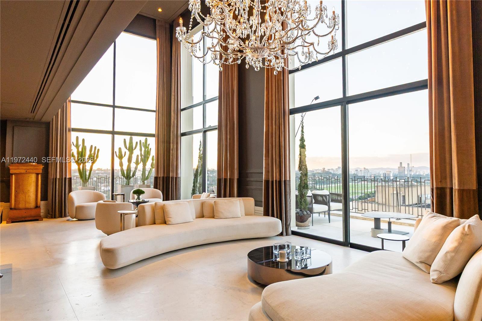 1377 Rua Leopoldo Couto De Magalhães Junior #PH 