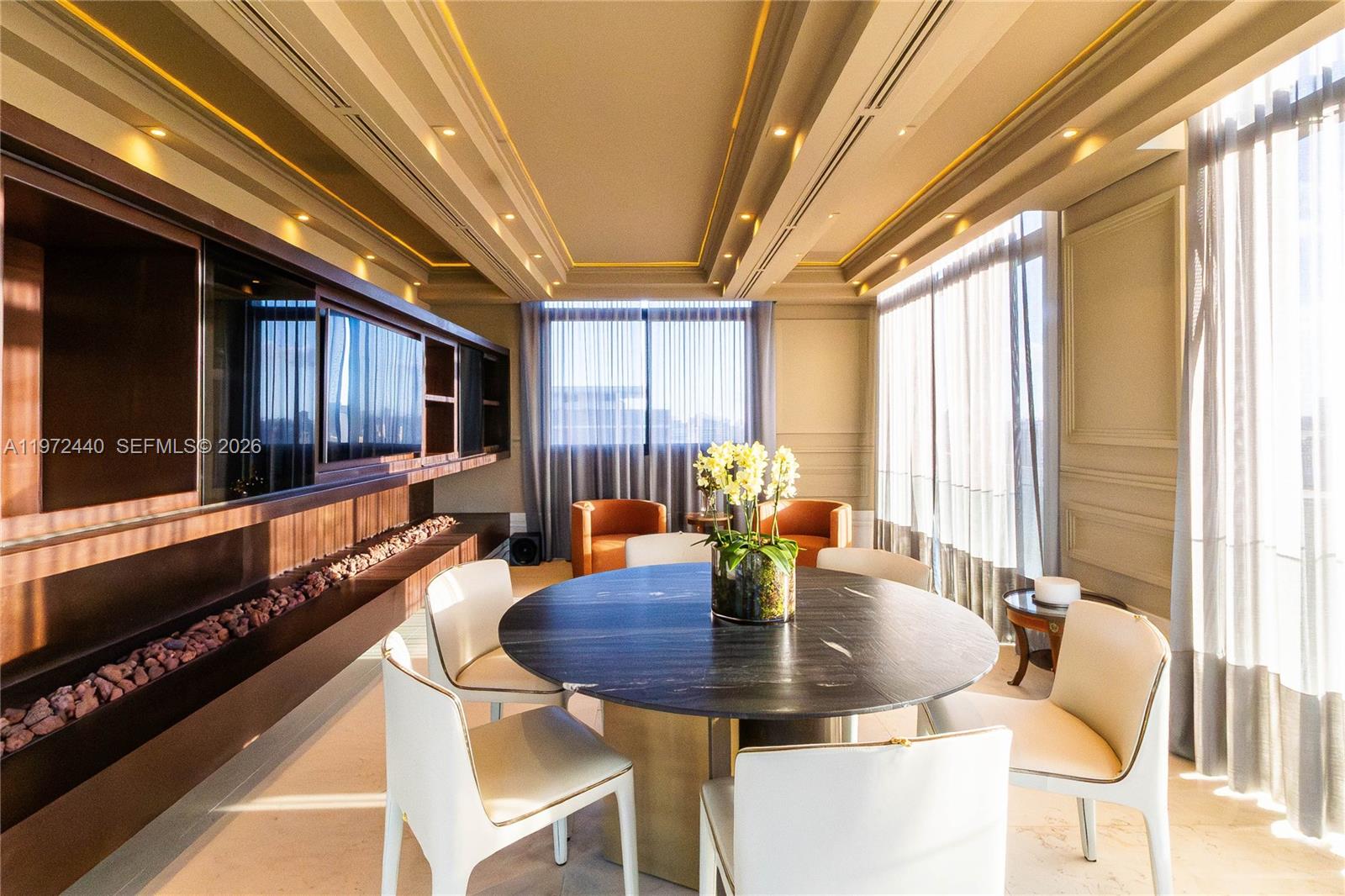 1377 Rua Leopoldo Couto De Magalhães Junior #PH 