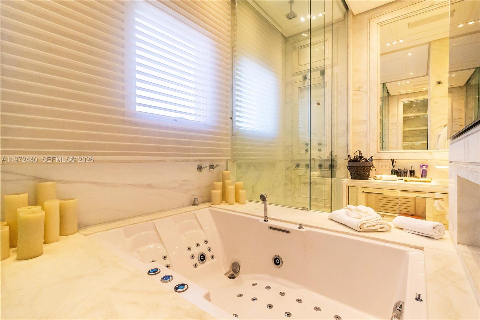 1377 Rua Leopoldo Couto De Magalhães Junior #PH 