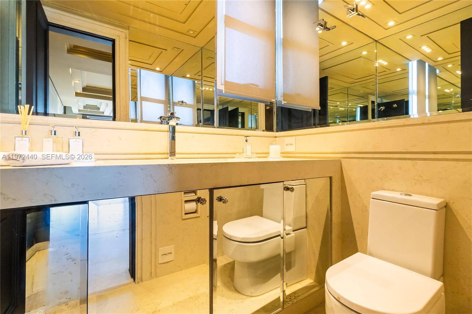 1377 Rua Leopoldo Couto De Magalhães Junior #PH 