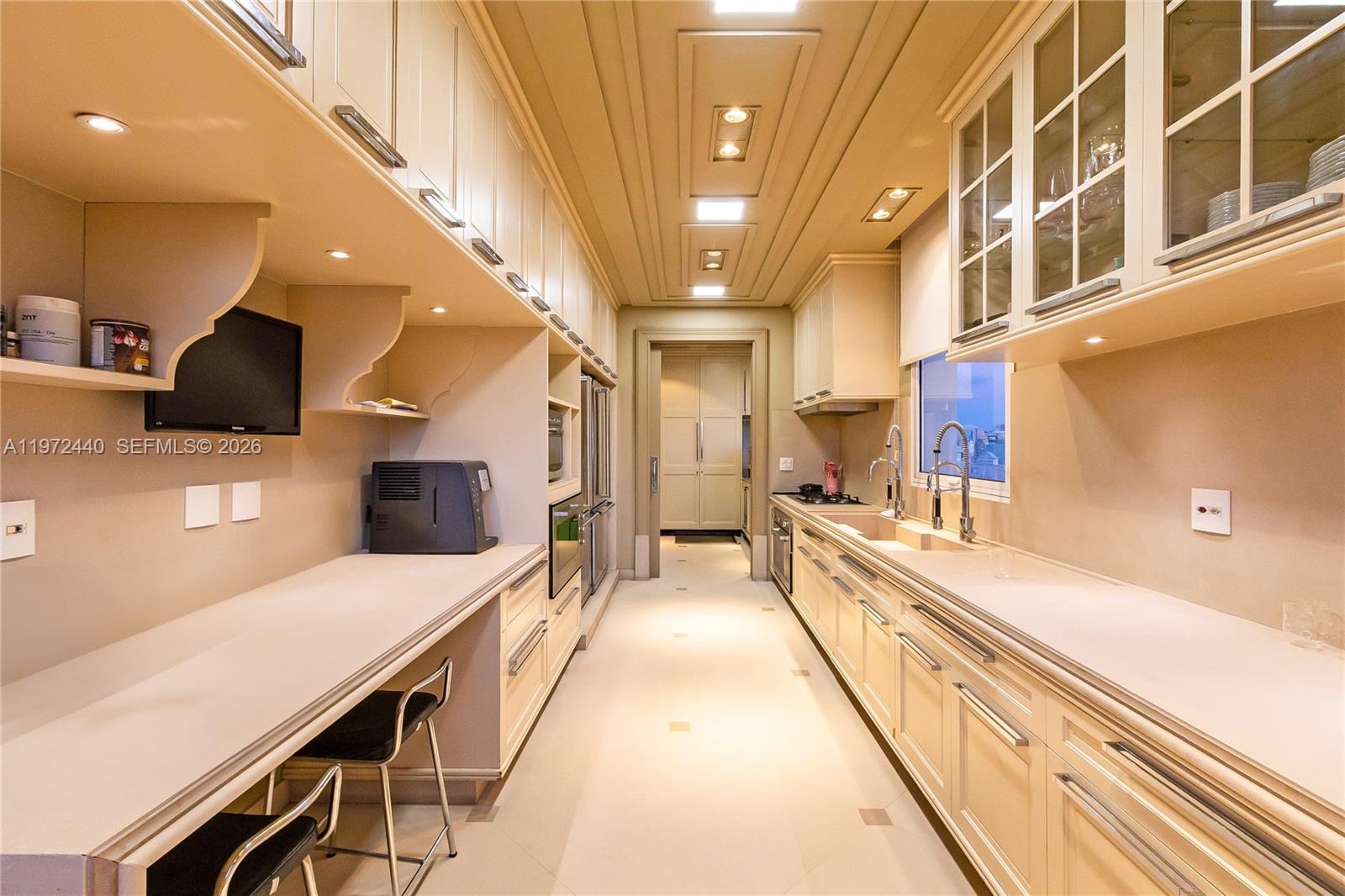 1377 Rua Leopoldo Couto De Magalhães Junior #PH 