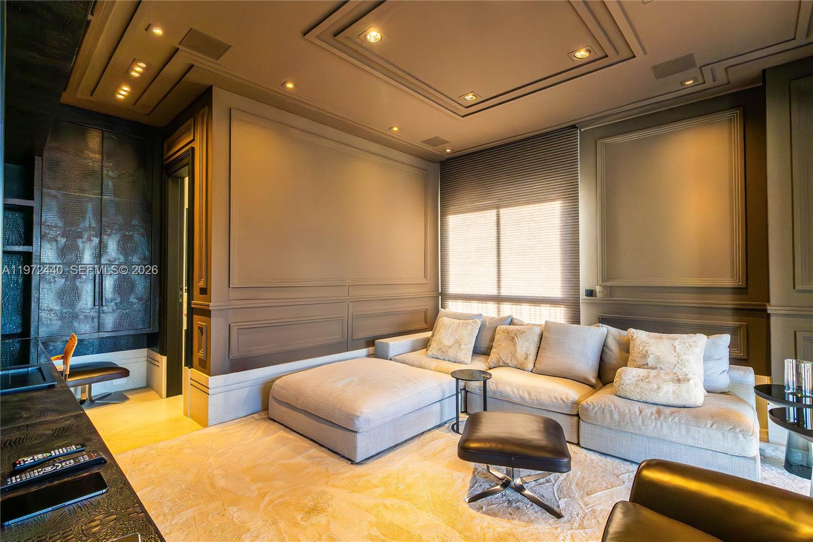 1377 Rua Leopoldo Couto De Magalhães Junior #PH 