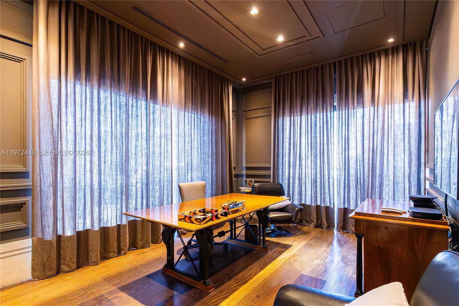 1377 Rua Leopoldo Couto De Magalhães Junior #PH 