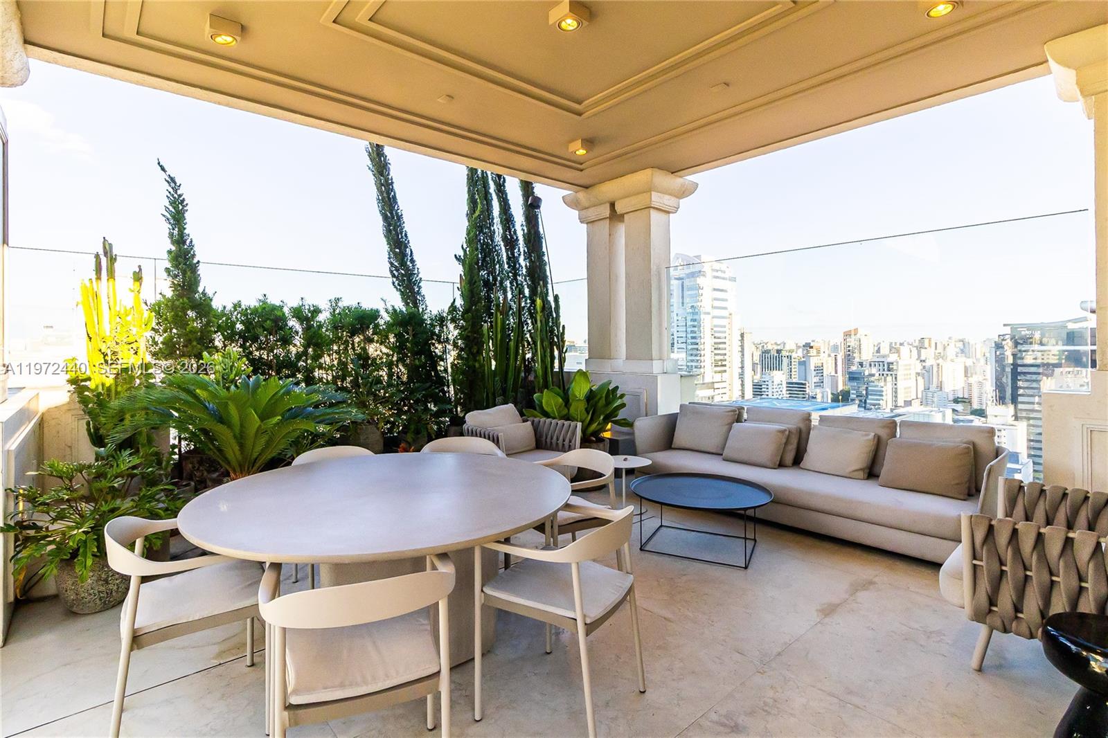 1377 Rua Leopoldo Couto De Magalhães Junior #PH 