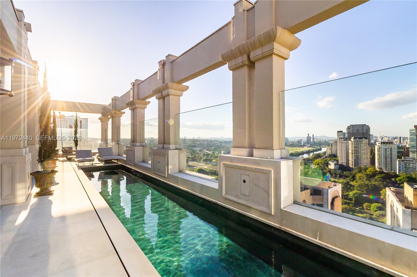 1377 Rua Leopoldo Couto De Magalhães Junior #PH 