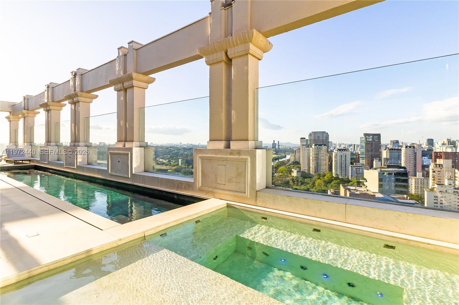 1377 Rua Leopoldo Couto De Magalhães Junior #PH 