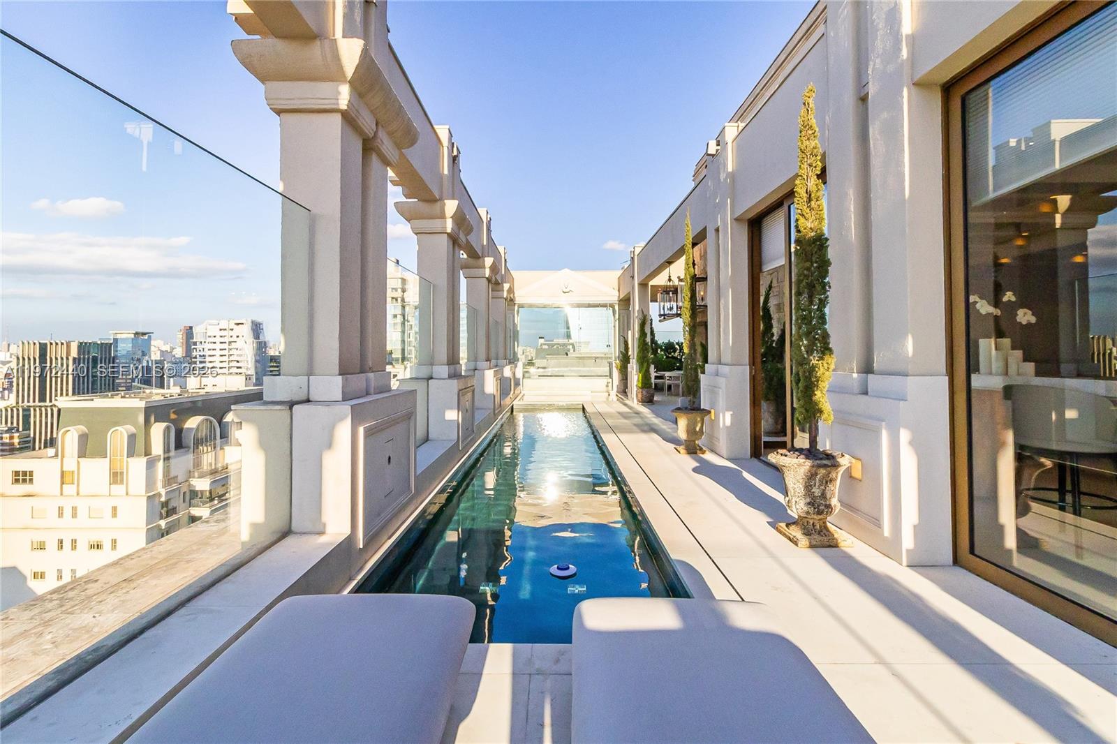 1377 Rua Leopoldo Couto De Magalhães Junior #PH 