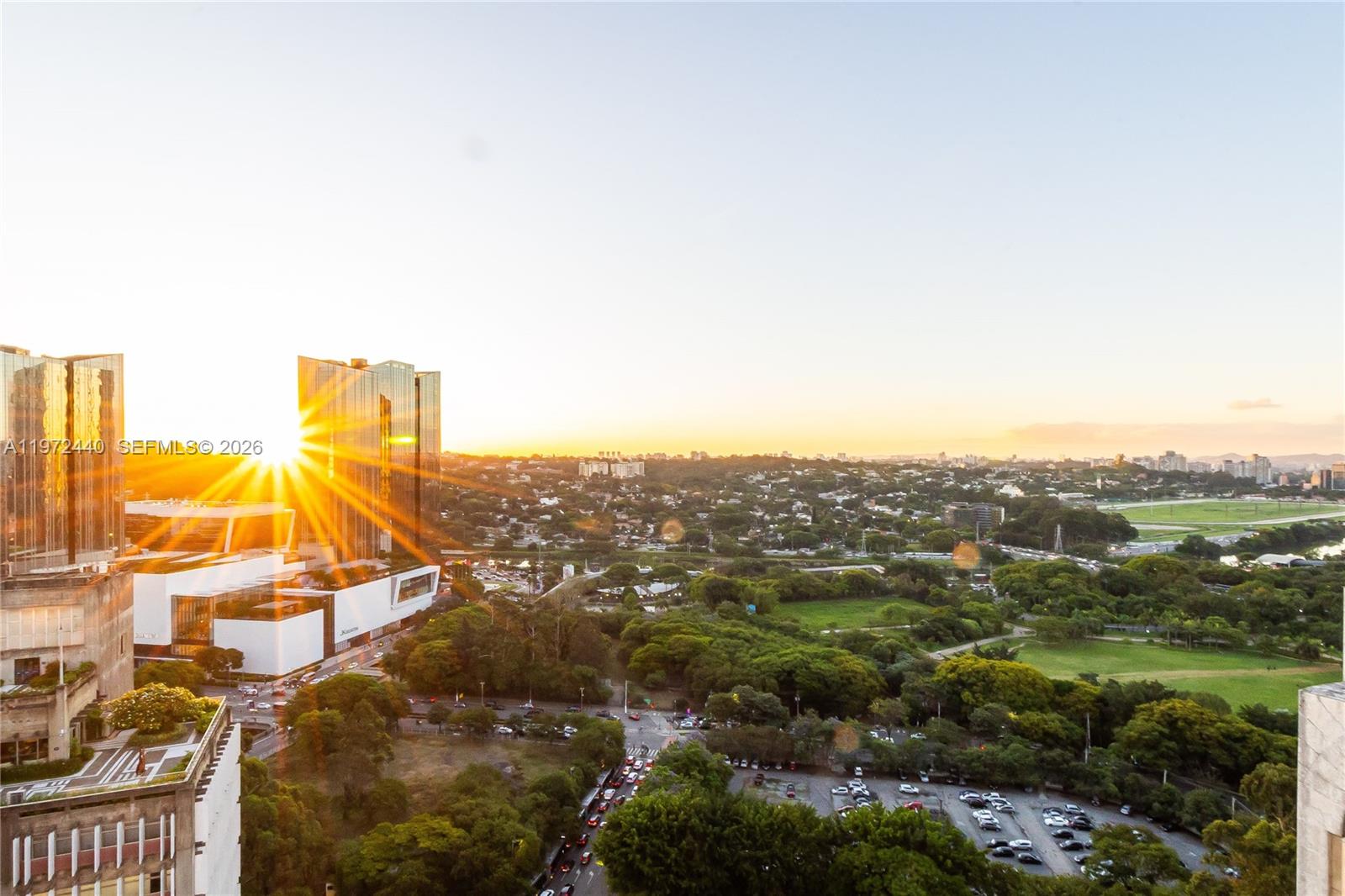 1377 Rua Leopoldo Couto De Magalhães Junior #PH 