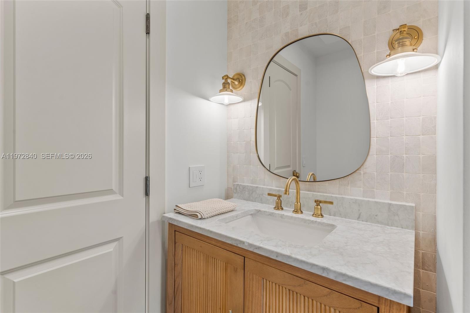 16889 SW 73rd Ct Palmetto Bay, FL 33157