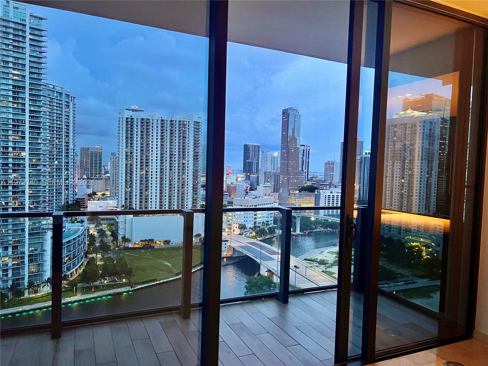 image Rise Brickell City Centre11