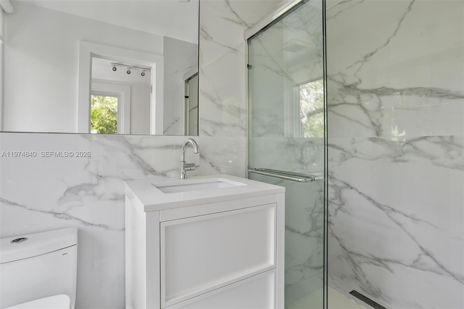 4286 S Douglas Rd Miami, FL 33133