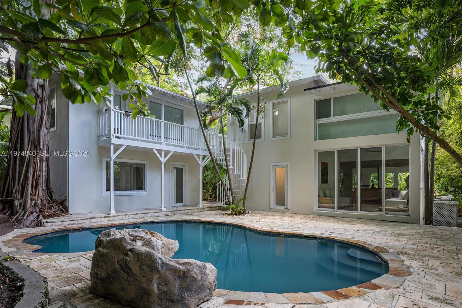 4286 S Douglas Rd Miami, FL 33133