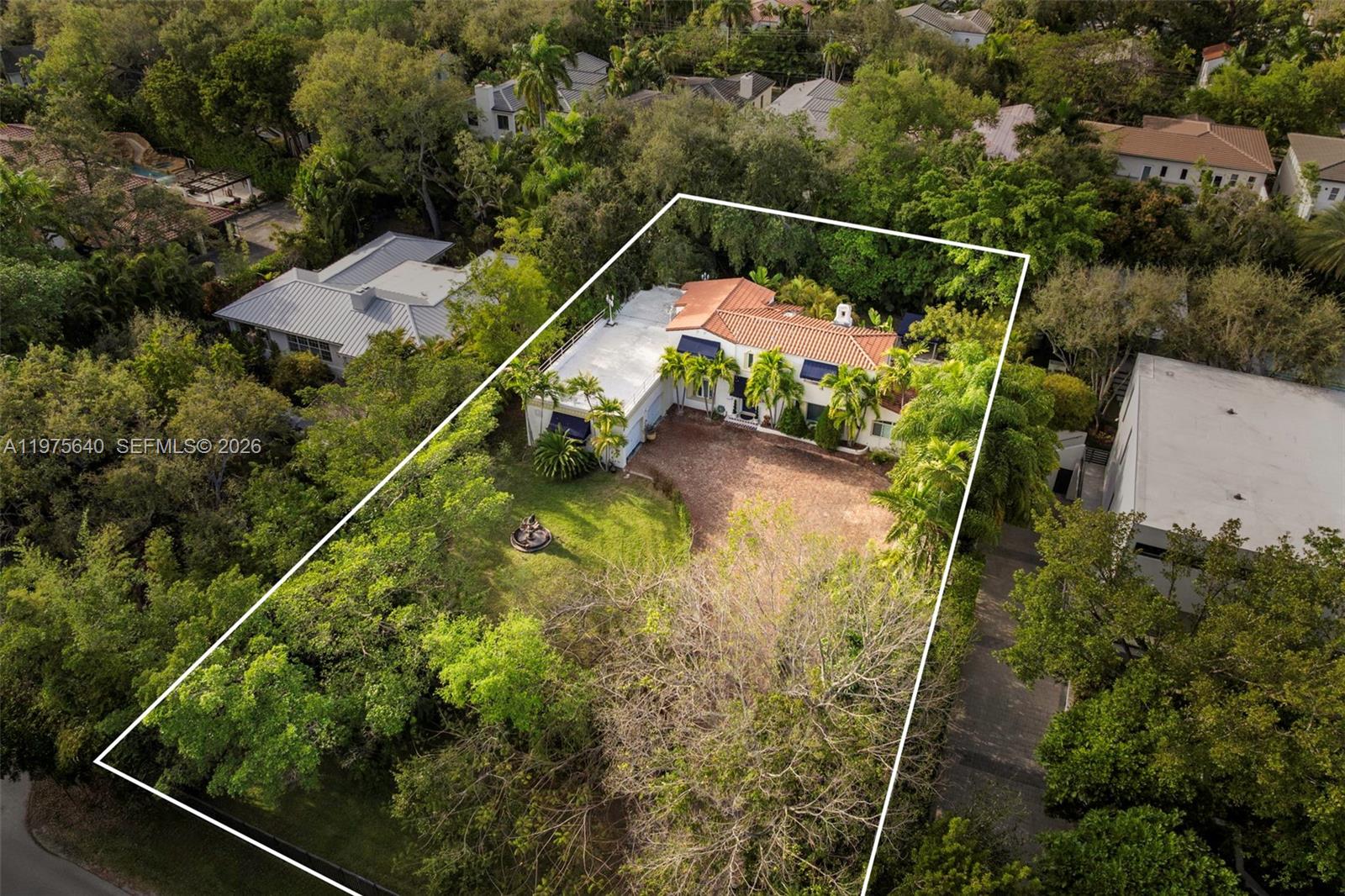 1645 S Bayshore Dr Coconut Grove, FL 33133