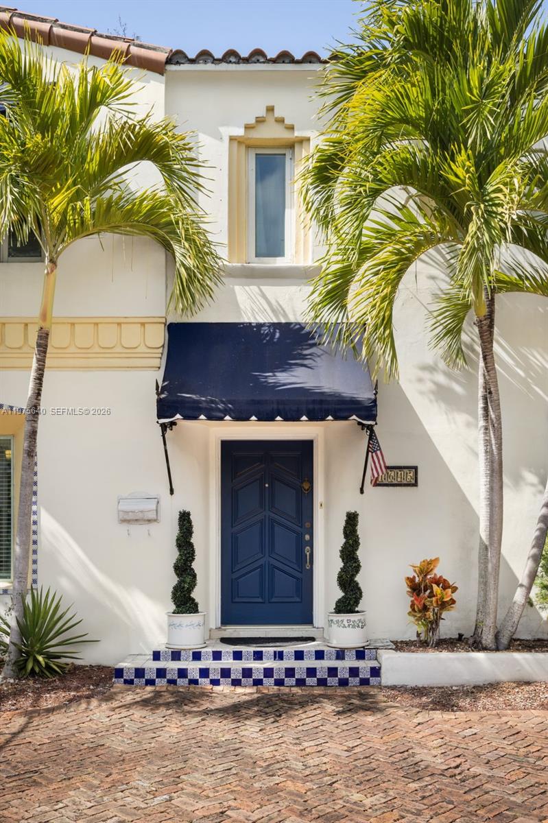 1645 S Bayshore Dr Coconut Grove, FL 33133