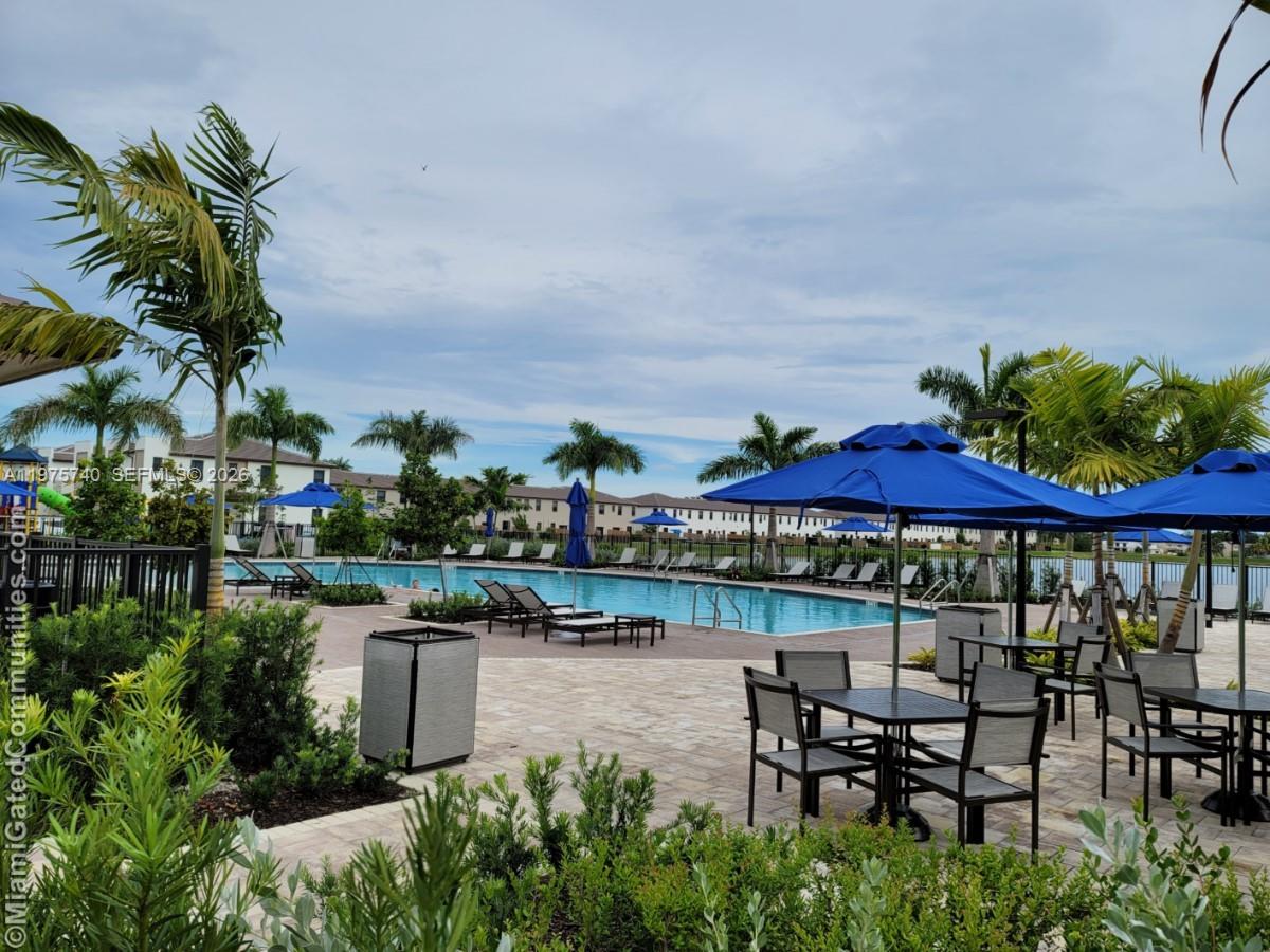 21018 NE 8th Ave #21018