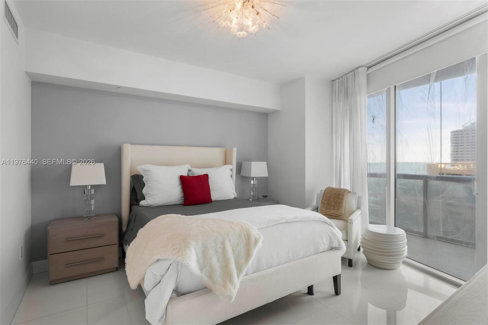 495 Brickell Ave #805 Miami, FL 33131