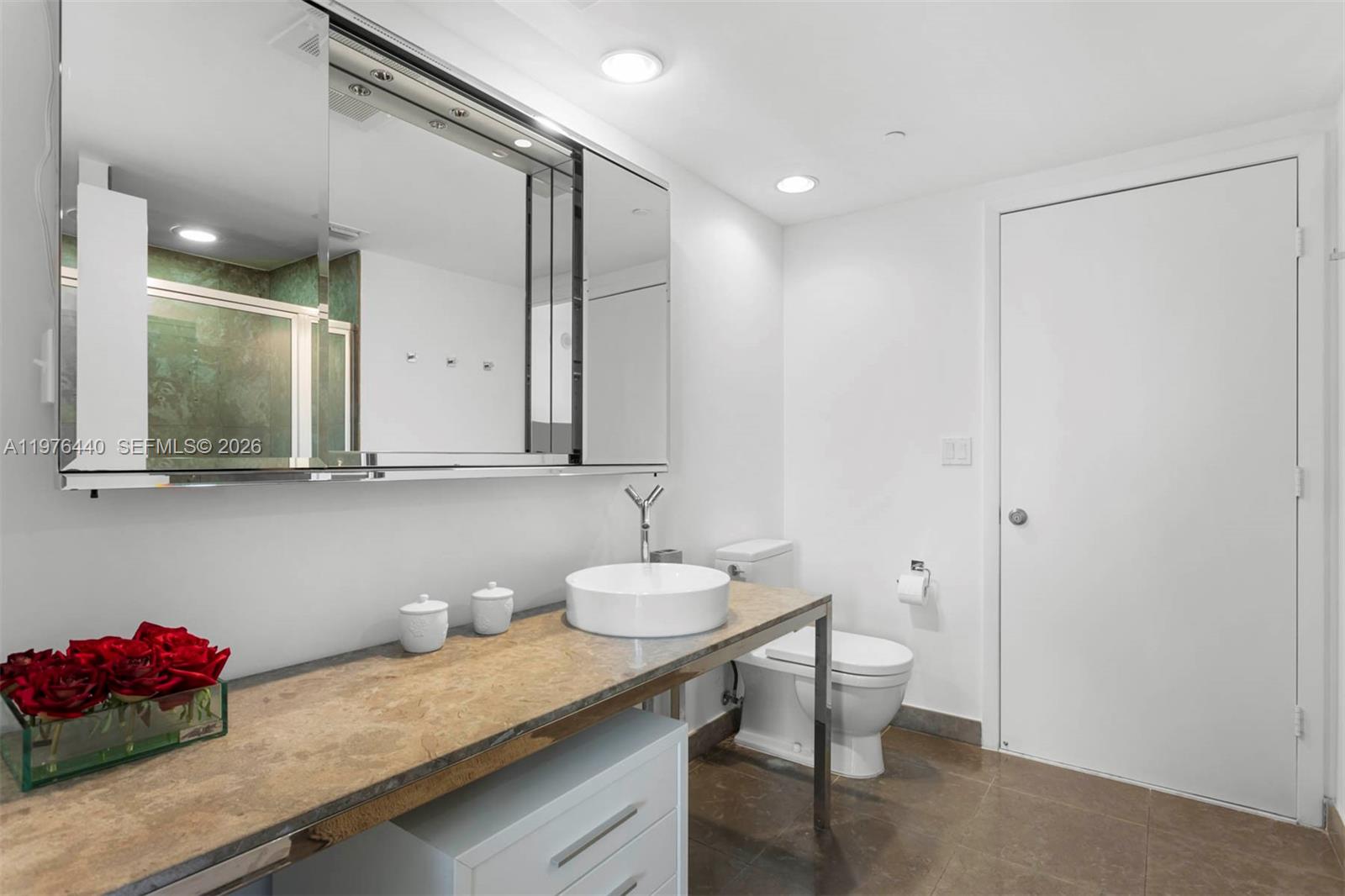 495 Brickell Ave #805 Miami, FL 33131