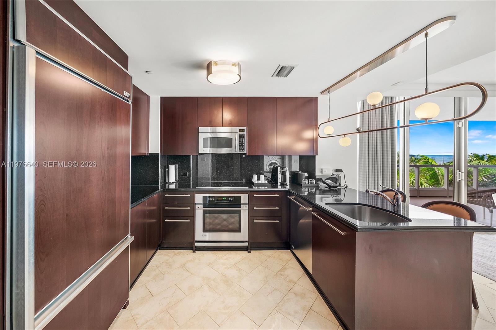 4391 Collins Ave #410 Miami Beach, FL 33140