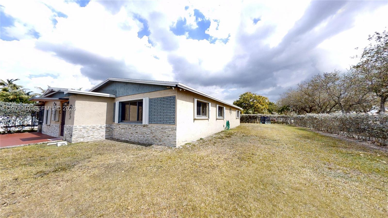 705 NW 8th Ave Florida City, FL 33034