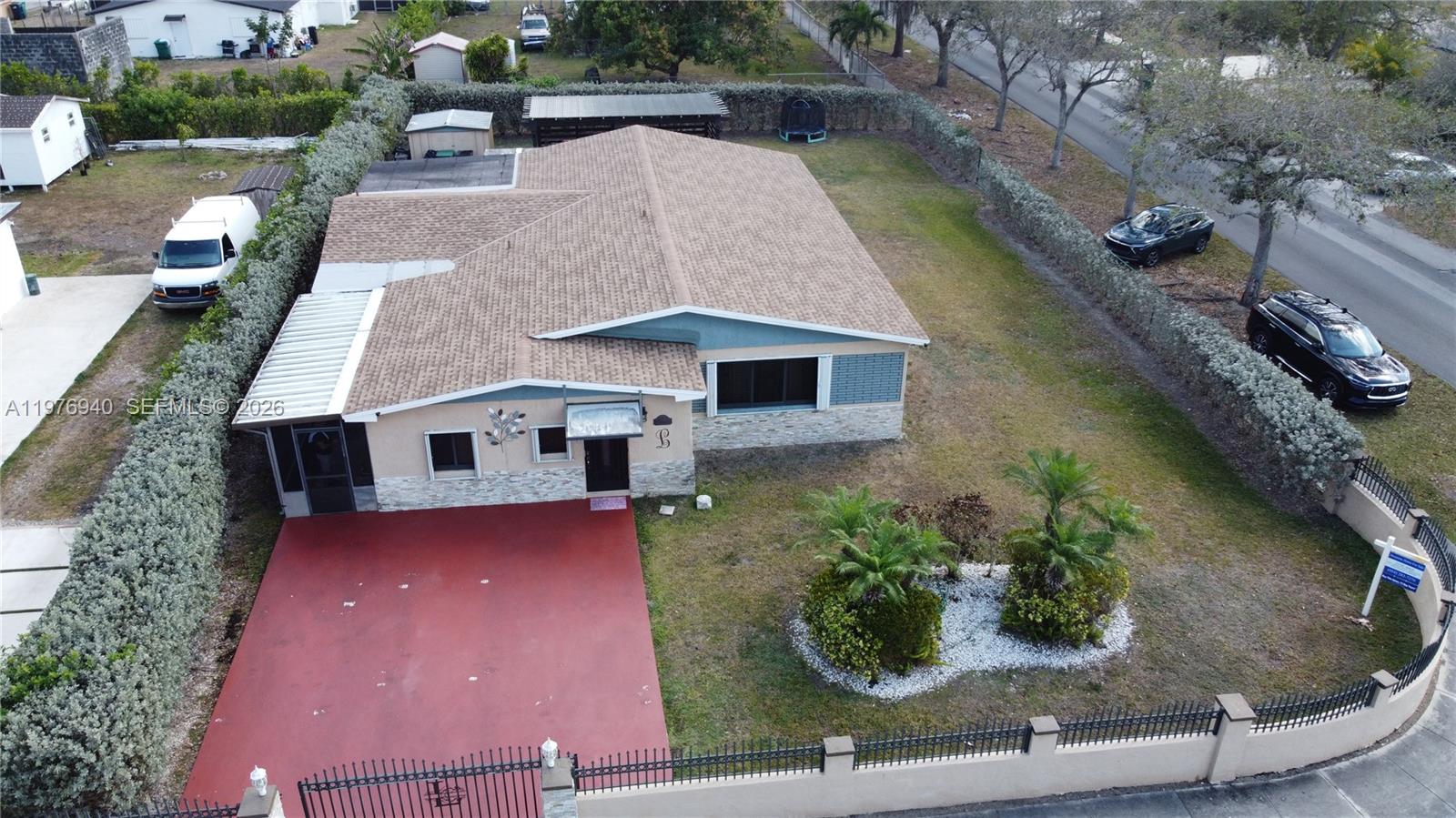 705 NW 8th Ave Florida City, FL 33034