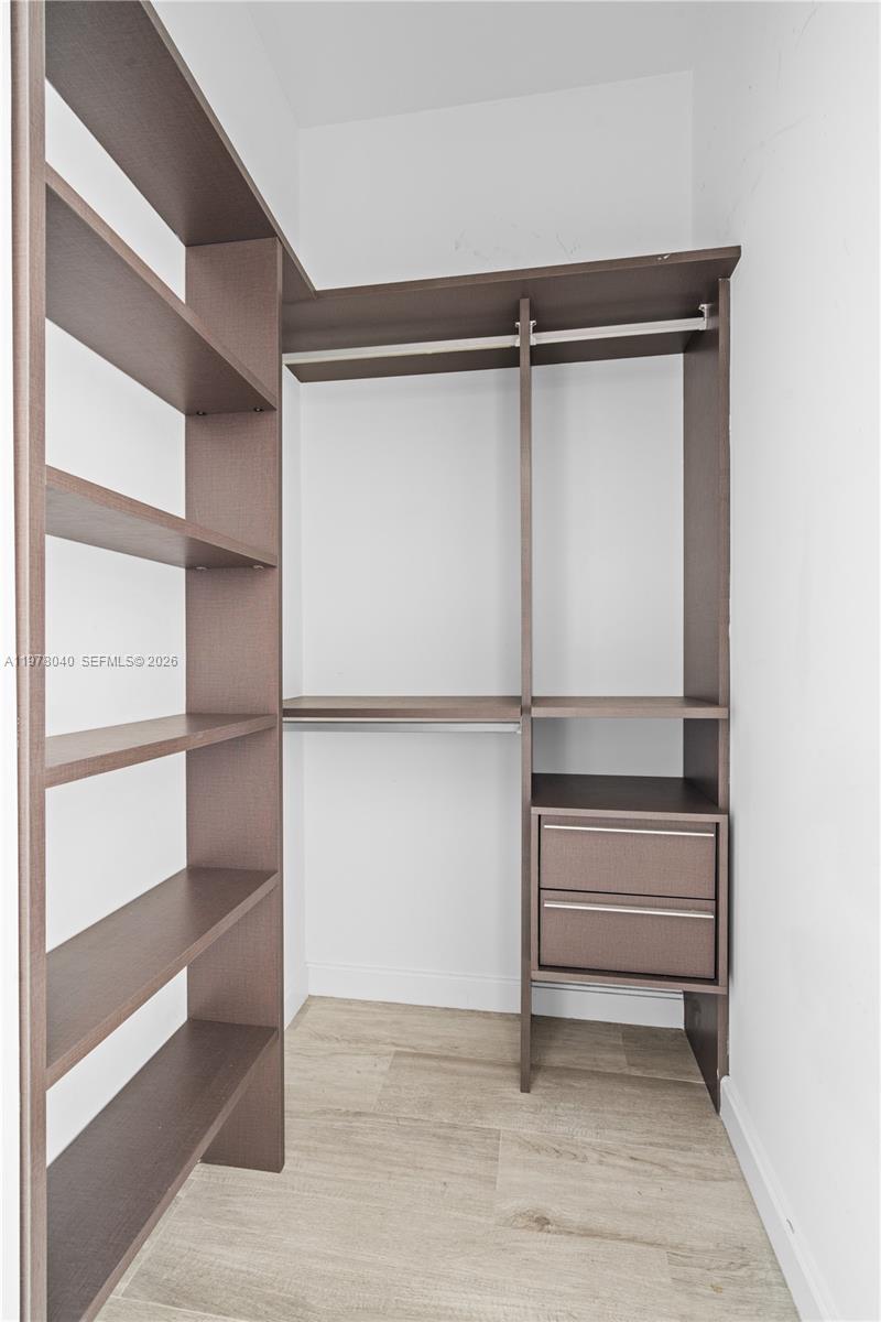 image Brickell Heights East14