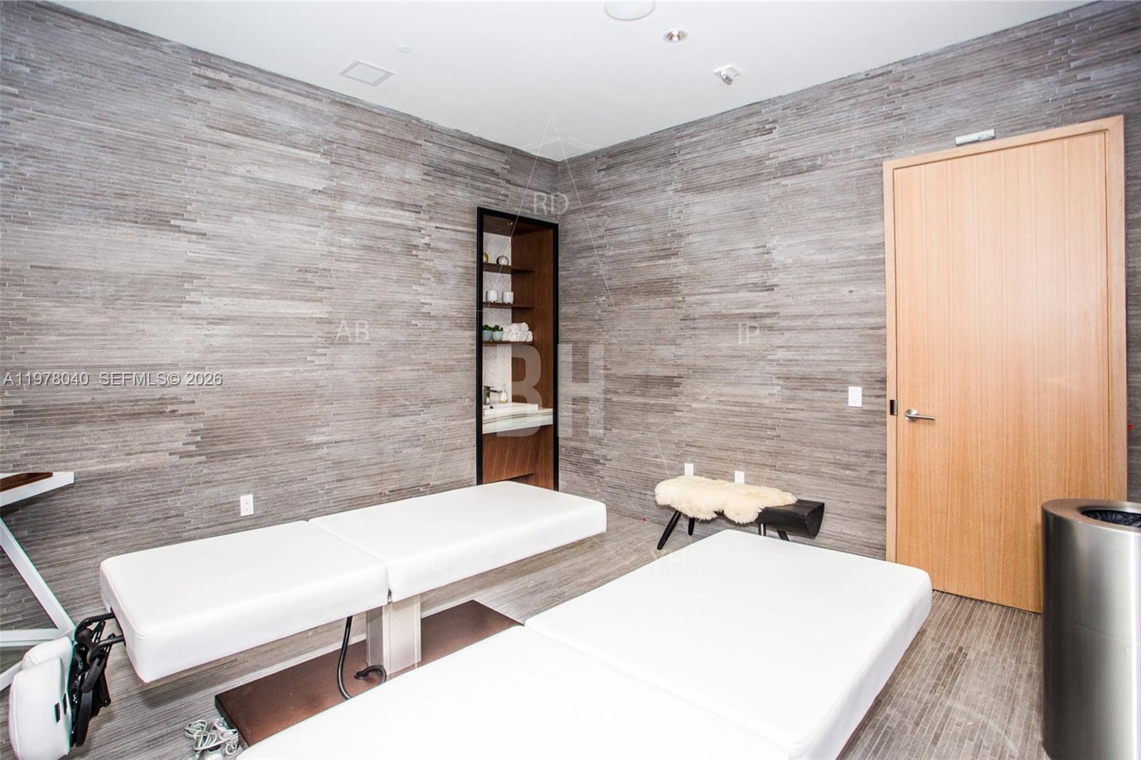 image Brickell Heights East25