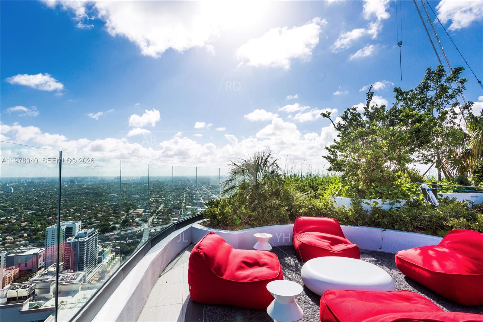 image Brickell Heights East36