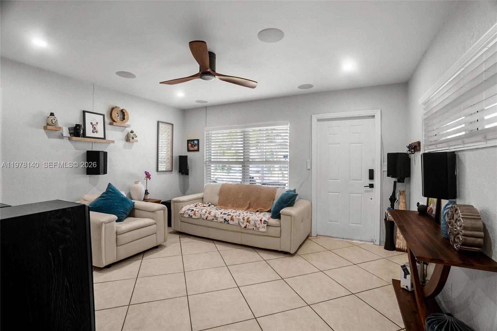 5324 NE 3rd Ter Oakland Park, FL 33334