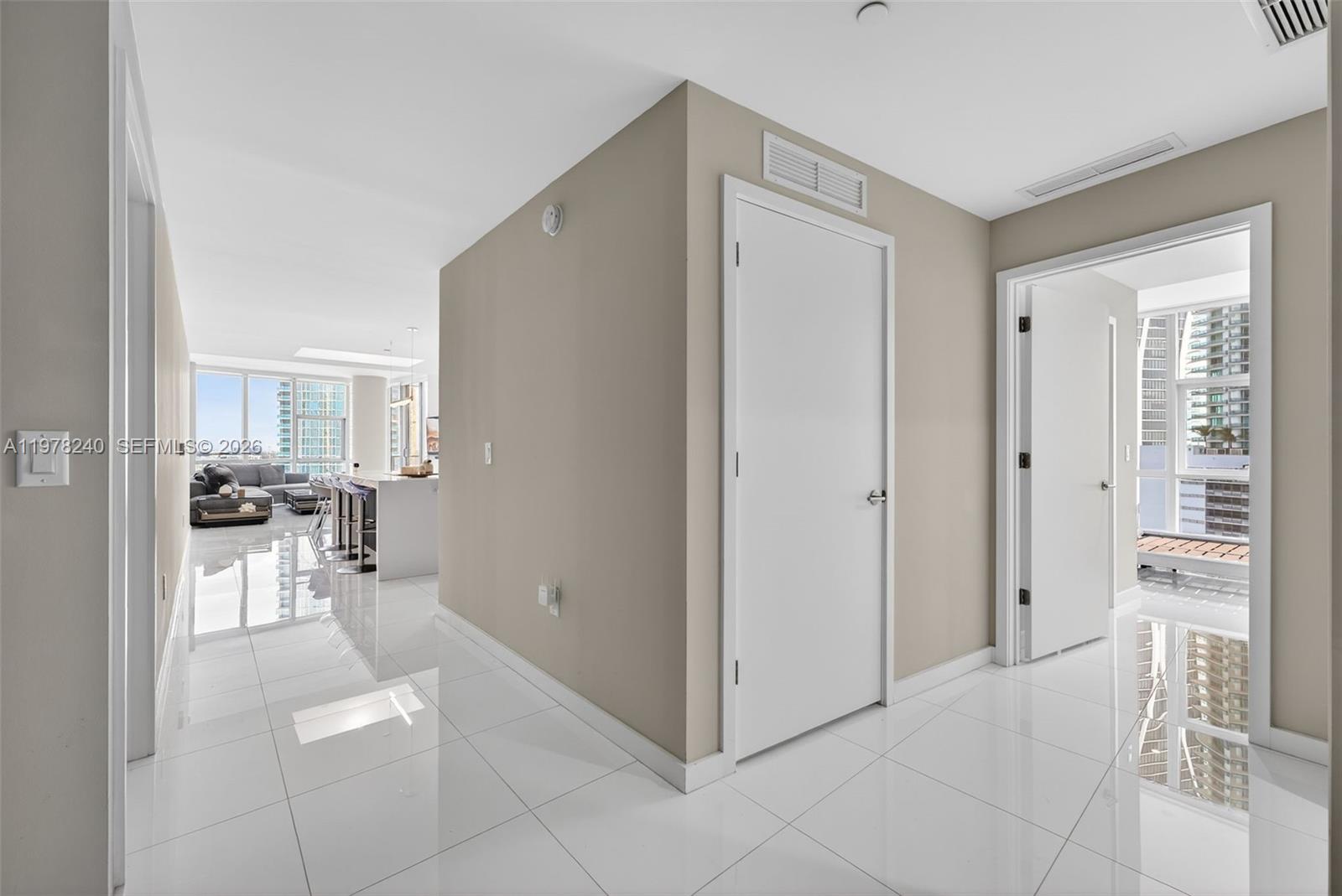 image Paramount Miami Worldcenter3