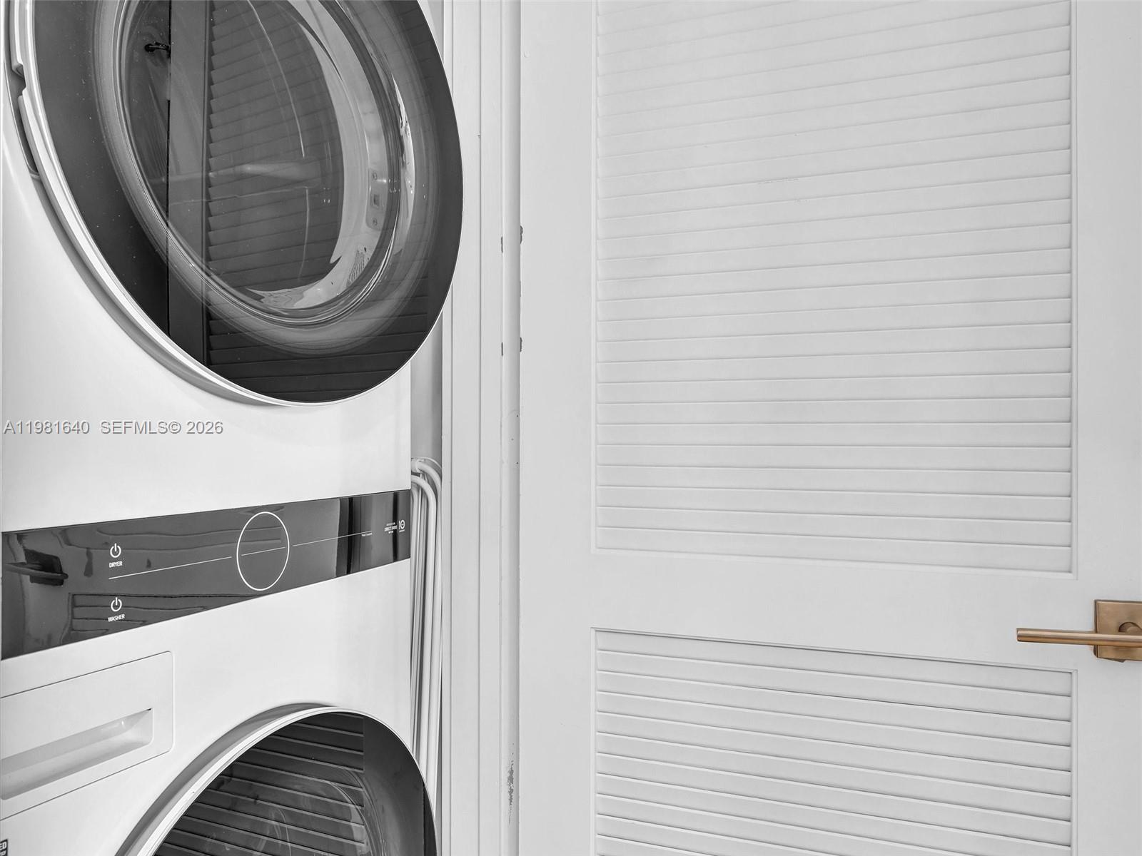 121 NE 34th St #2102 Miami, FL 33137