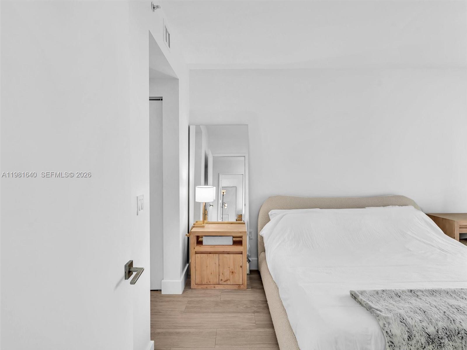 121 NE 34th St #2102 Miami, FL 33137