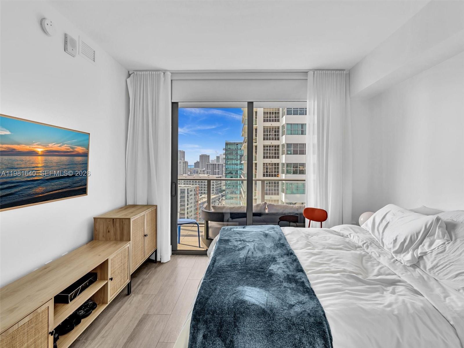 121 NE 34th St #2102 Miami, FL 33137